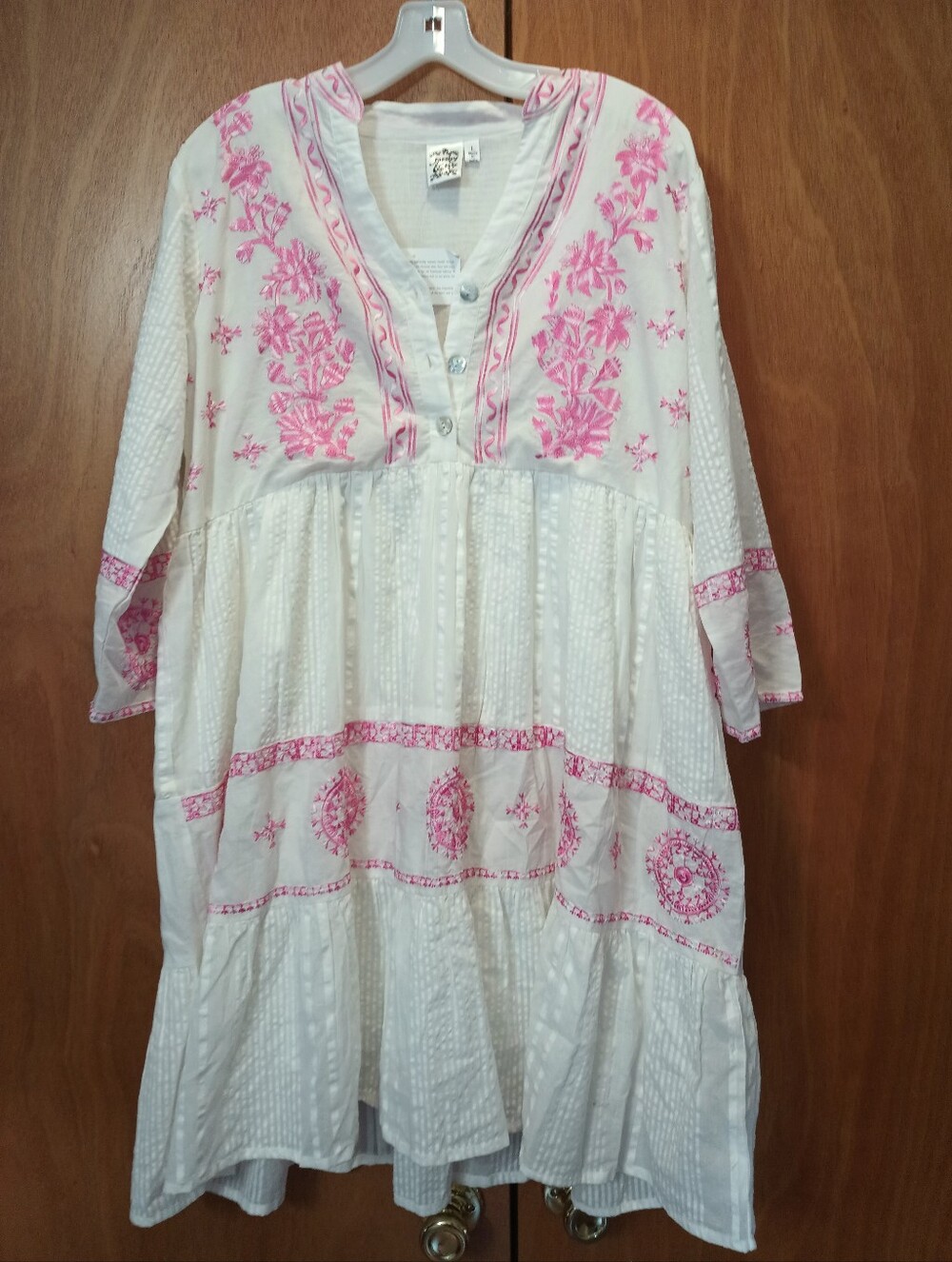 NWT Parsley & Sage Embroidered Cotton Dress. White & Pink. Women's L